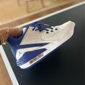 Jordan Max Aura 5 boys sneakers size 6.5